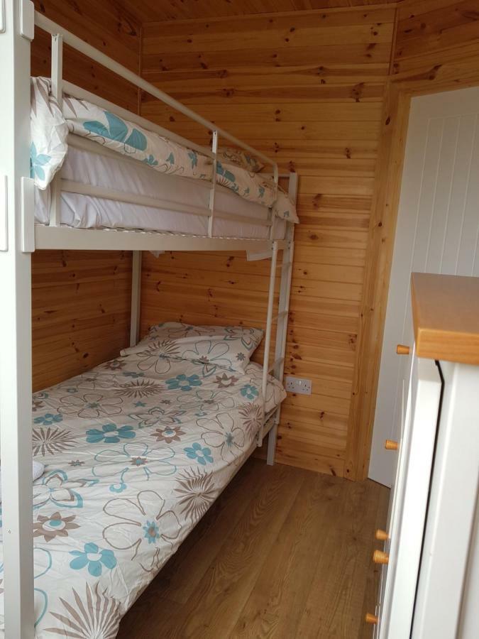 Acorn Camping And Caravan Park Llantwit Major Exterior foto